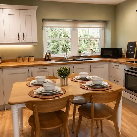 Tatil Evi River Song, Aysgarth Falls Leyburn